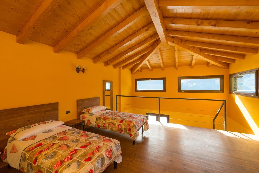 Tra Lago E Montagna Baita La Morena 네소 외부 사진